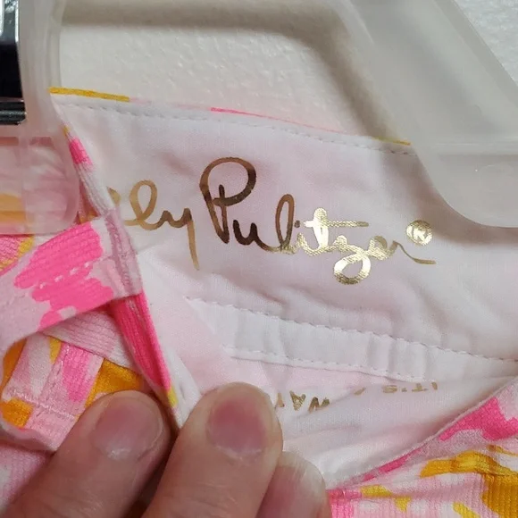 Lilly Pulitzer Size 12 Callahan shorts very fresh - Picture 3 of 6